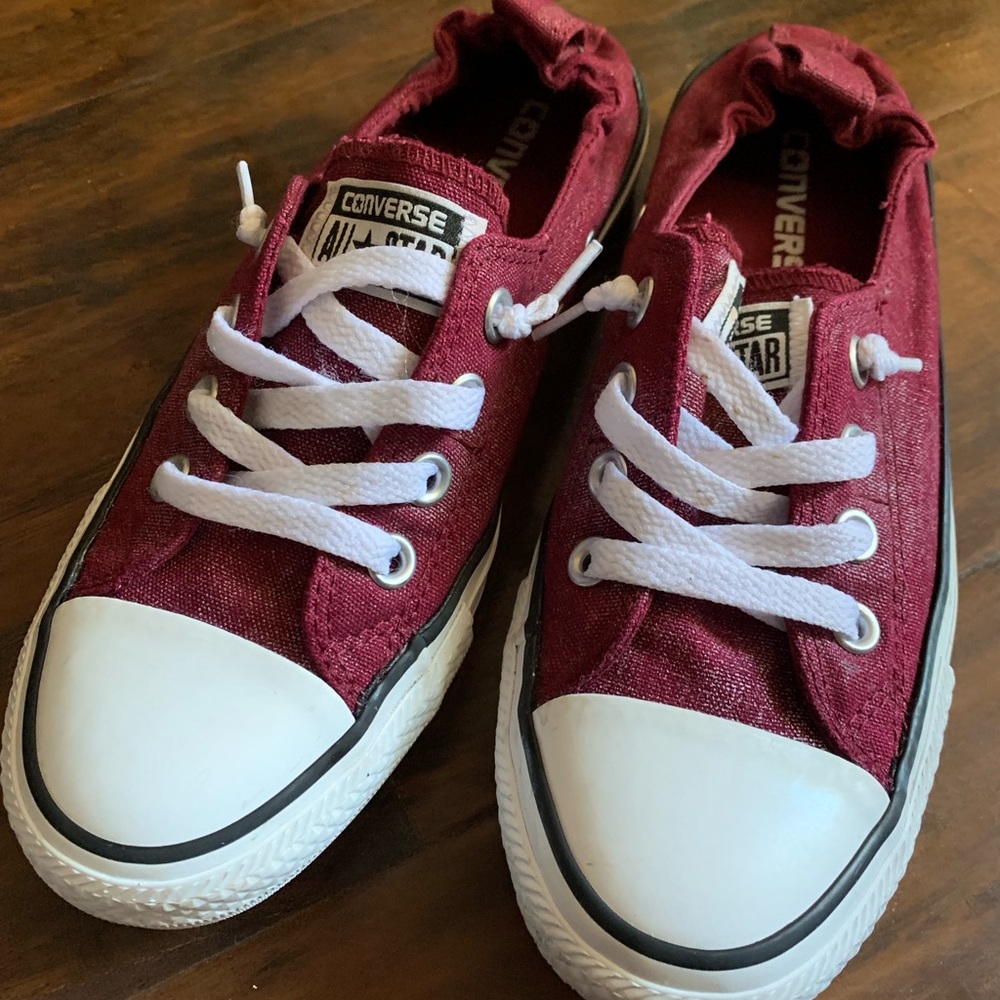 Burgundy converse